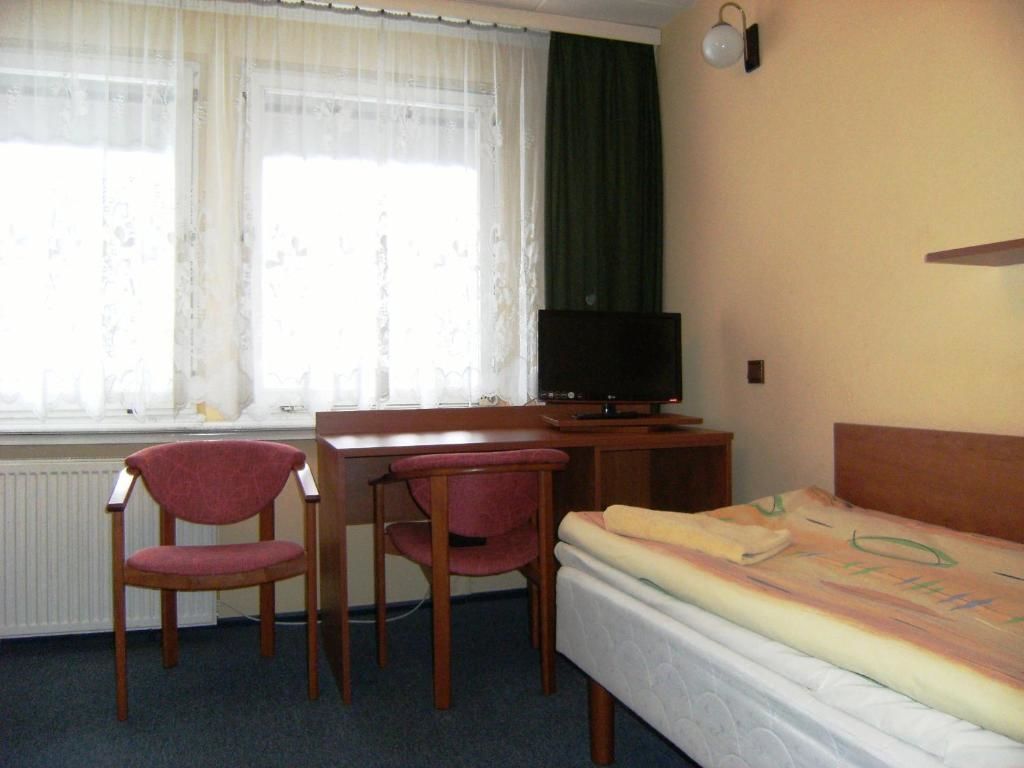 Отель Hotel Lech Гнезно-49
